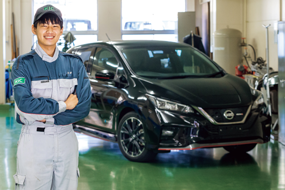 一級自動車工学科 河野 宏平さん 京都トヨペット株式会社　中津東高等学校出身（大分県）