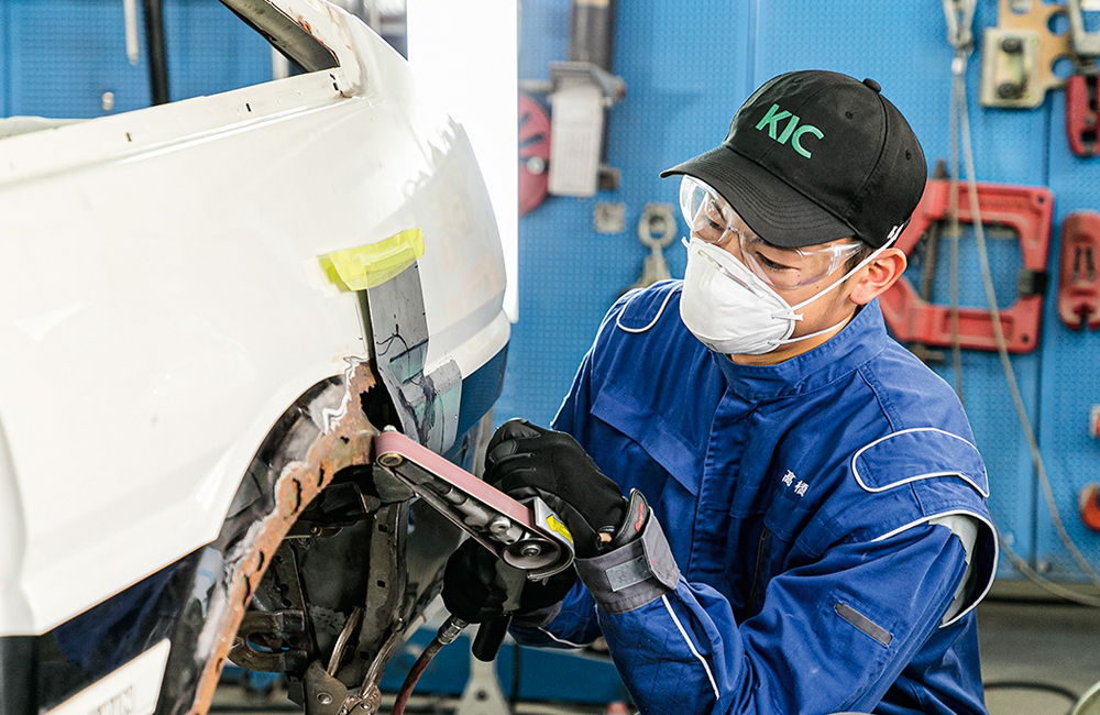 車体整備工学科
