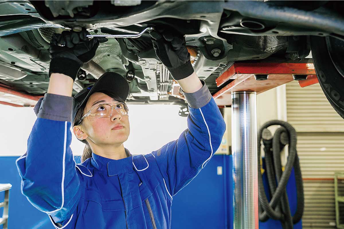 女子学生の方へ 専門学校 久留米自動車工科大学校 旧 久留米工業技術専門学校