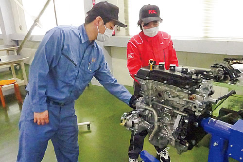 二級自動車工学科 小島さん (大分県)