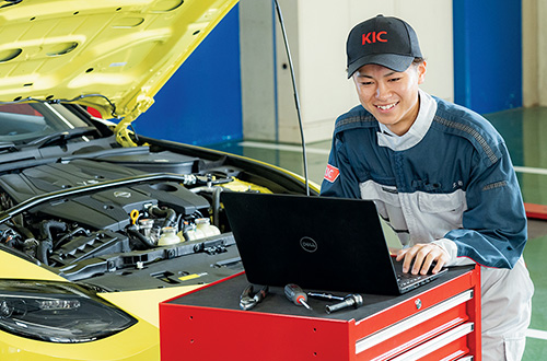 一級自動車工学科 土谷さん 大分東明高等学校出身(大分県)