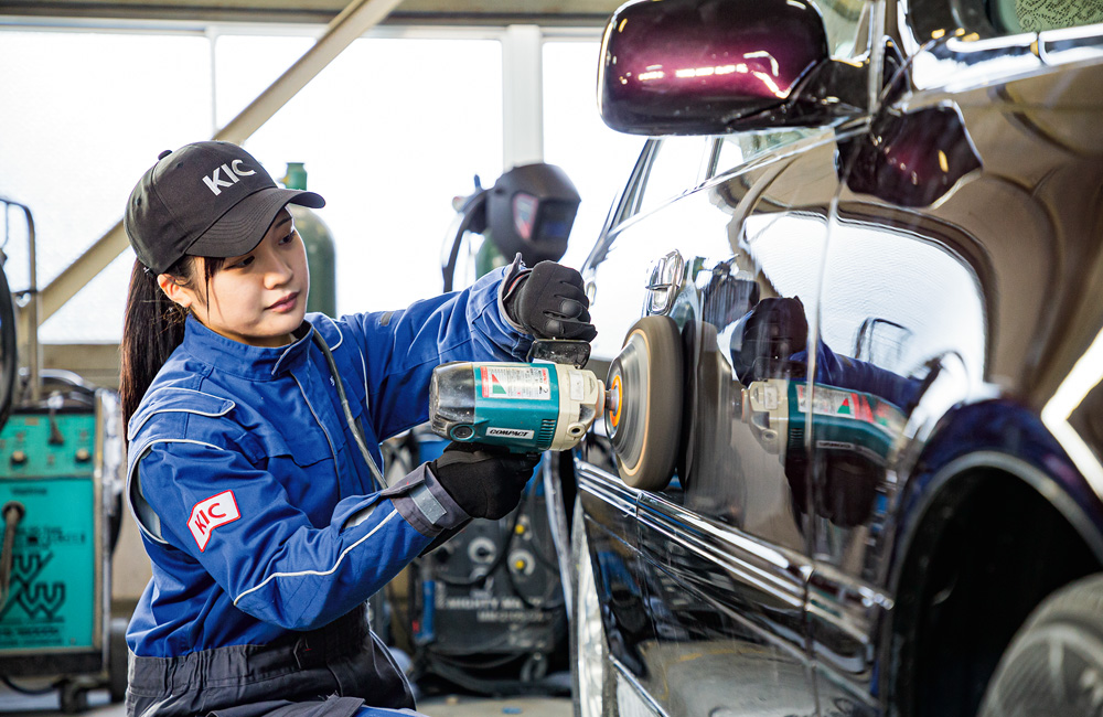 車体整備工学科